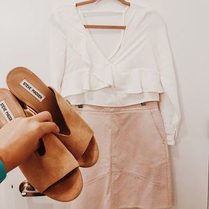 BNWT Zara Ruffled LS Crop Top